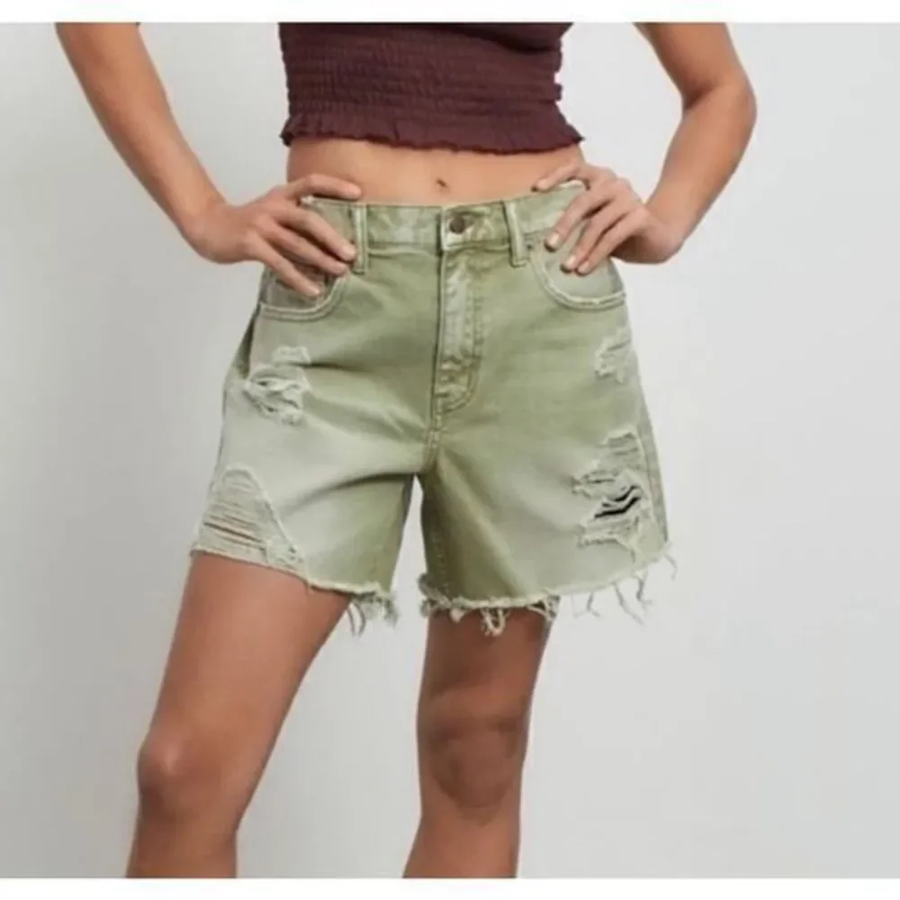 NWT BDG Urban Outfitters Jean Shorts Womens 26 Green Dropped High Waist Destroy